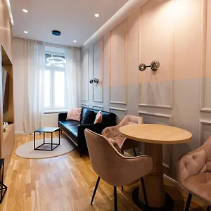 Zeus Design Wasserwelt Apartament