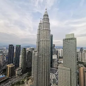 premium-sky-suites-klcc-by-autumn-suites.kualalumpurs-hotels.com/