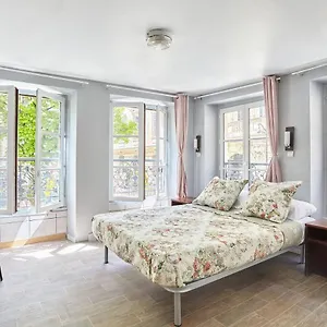 Le Petit Borda , Paris Fransa