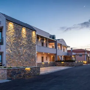 https://royalty-suites-loft.hotelschalkidiki.net